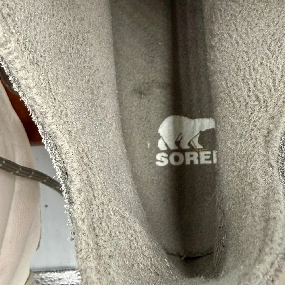 Sorel Kinetic RNEGD Caribu‎ Waterproof Sneaker Boots Quarry/Sea Salt Womens 9